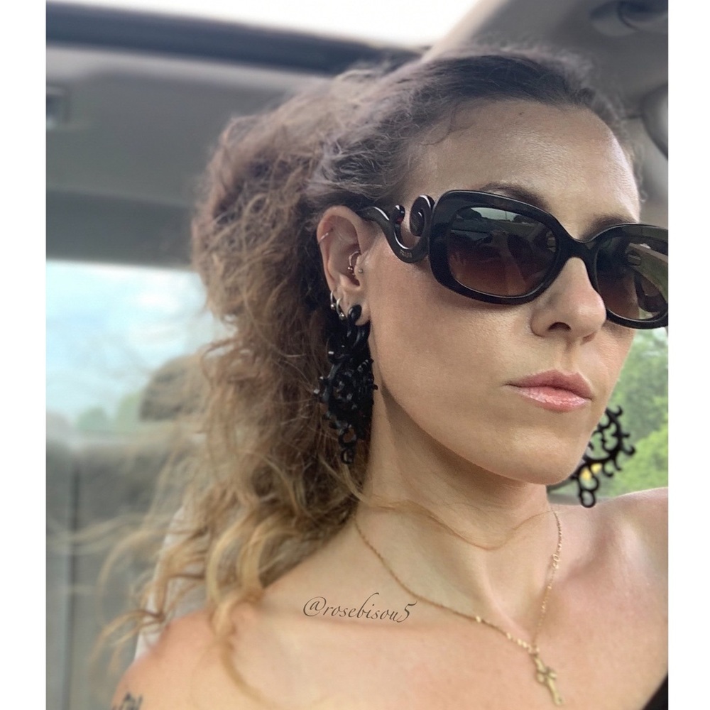 Saundra💋 ĀMßÁ§§ÀD0R [Meet Me. Say Hey. I’ll BRB!] - Picture 2 of 8